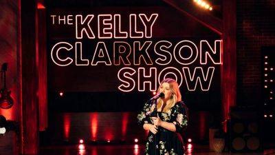 Kelly Clarkson On The Reason She’s Relocating Talk Show To New York City - deadline.com - New York - Los Angeles - USA - North Carolina