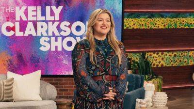 Kelly Clarkson Explains Why She's Relocating Her Talk Show to New York City - www.etonline.com - New York - Los Angeles - Los Angeles - Manhattan - North Carolina - city Universal