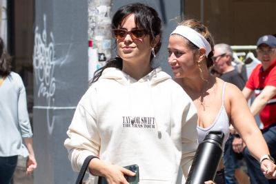 Camila Cabello And Friends Rock Taylor Swift Merch Following Date Night With Shawn Mendes At The Eras Tour - etcanada.com - New York - New Jersey - city Havana
