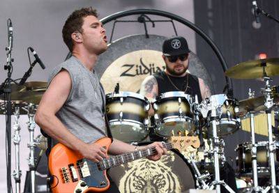Royal Blood go viral for annoyed reaction to Radio One’s Big Weekend crowd - www.nme.com