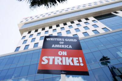 WGA Plans Rallies For May 15 In L.A. And New York As Strike Enters Second Day - deadline.com - New York - Los Angeles - Los Angeles - Manhattan - county York - city Television