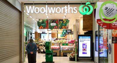Woolworths is giving away groceries in "random acts of kindness" - www.newidea.com.au