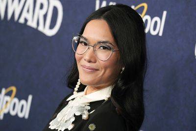Ali Wong On Her New Level Of Stardom Following Massive Success Of ‘Beef’: ‘I Have Never Been Snapped By Paparazzi Until This Year’ - etcanada.com