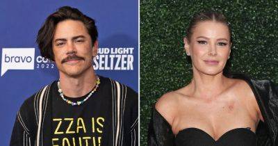 ‘Vanderpump Rules’ Fan With ‘Team Ariana’ Sign Gets Kicked Out of Tom Sandoval’s Concert: Details - www.usmagazine.com - Florida - state Missouri - Pennsylvania - city Sandoval - city Pittsburgh, state Pennsylvania