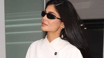 Kylie Jenner Has Debuted Her Most Shockingly Simple Outfit Yet - www.glamour.com