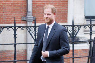 Prince Harry Arrives In England For Dad King Charles III’s Coronation - etcanada.com - London - California - Charlotte