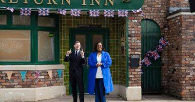 Alison Hammond looks gorgeous in blue as she films from the set of Coronation Street - www.ok.co.uk - Britain - Manchester - city Media