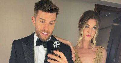Joel Dommett shares naked bare baby bump picture of pregnant wife and fans are going crazy - www.ok.co.uk - Britain - Greece