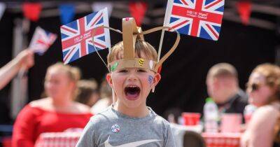 The party continues across Greater Manchester as people come together to celebrate the Coronation - www.manchestereveningnews.co.uk - Britain - Manchester - Turkey - county King And Queen