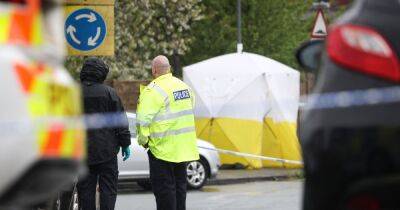 BREAKING: Man stabbed in the chest in 'targeted' attack - www.manchestereveningnews.co.uk - Manchester - county Hyde