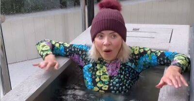 Holly Willoughby sports swimsuit as she hops on celeb ice bath craze - www.ok.co.uk