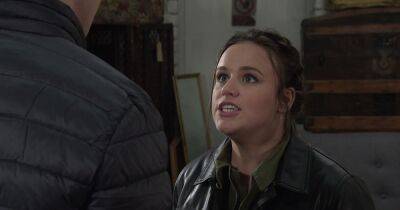 Coronation Street actress quits with 'Faye set to leave Craig' after proposal - www.ok.co.uk - Jackson