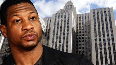 Jonathan Majors Facing “Witch Hunt,” Lawyer Says Of Domestic Violence Case; Actor Appeared Virtually In Court Today, Back Next Month - deadline.com - county Major