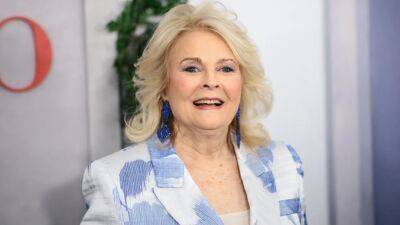 'And Just Like That' Season 2 Has Candice Bergen Returning as Enid Frick and Another New Face - www.etonline.com - New York - county York - city Charlotte, county York