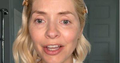 Holly Willoughby appears make-up free as she makes Instagram announcement to fans - www.manchestereveningnews.co.uk - Italy