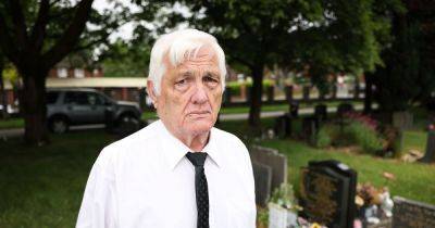 'I have spent years caring for the grave of a man I've never met - the tragic story why' - www.manchestereveningnews.co.uk