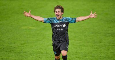 Soccer Aid 2023: Who is Kem Cetinay playing for World XI? - www.manchestereveningnews.co.uk - Britain - Manchester - Netherlands - Turkey - Cyprus