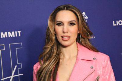 Disney star Christy Carlson Romano says celebrity is ‘extremely dehumanizing,’ demands change for child actors - www.foxnews.com