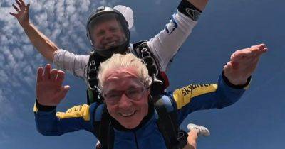 Coronation Street fans in disbelief over Ken Barlow star's age as he goes skydiving - www.ok.co.uk