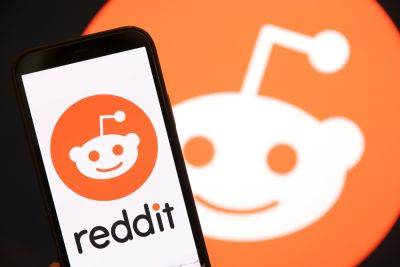 Reddit Message Boards Dark In Major Protest Over Fees For Third-Party Developers; Site Goes Down - deadline.com - county Major