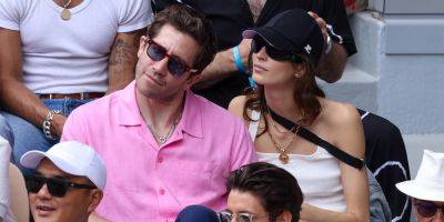 Jake Gyllenhaal & Girlfriend Jeanne Cadieu Make Rare Appearance at French Open 2023 - www.justjared.com - France - Beyond