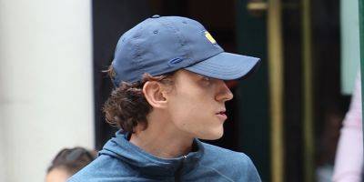 Tom Holland Keeps It Casual for Lunch in NYC - www.justjared.com - New York - Italy