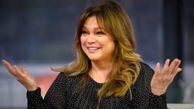 Valerie Bertinelli Reacts to Question About Dating After Tom Vitale Divorce - www.etonline.com