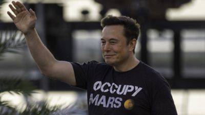 Elon Musk Cheers Striking Insider Inc. Editorial Staffers: ‘Fight on, Comrades!’ - variety.com - New York