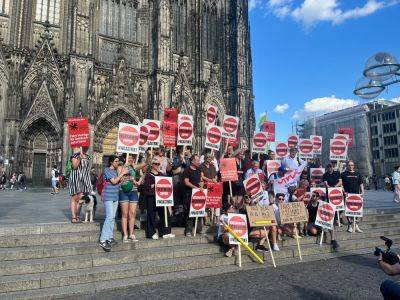 “We Are Today… WGA!” German Writers Show Strike Solidarity At Cologne Cathedral Protest - deadline.com - London - USA - Ukraine - Germany - Berlin