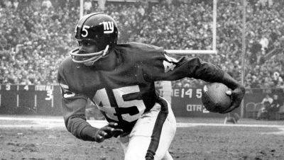 Homer Jones Dies: NFL Star Wide Receiver Considered The Originator Of ‘The Spike’ After Touchdowns Was 82 - deadline.com - New York - New York - Texas - Houston - county Brown - county Cleveland