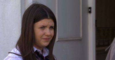 EastEnders fans fear for Lily’s safety after unexpected gift from teacher Theo - www.ok.co.uk