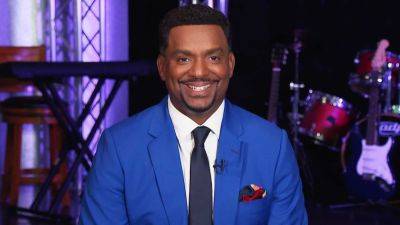 Alfonso Ribeiro on Co-Hosting 'DWTS' With Julianne Hough: 'Our Chemistry Is Going to Be Fantastic' (Exclusive) - www.etonline.com - New York