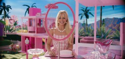 ‘Barbie’ Dreamhouse: Margot Robbie Invites Viewers Into The Pink Wonderland - etcanada.com