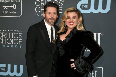 Kelly Clarkson Talks Starting Therapy During Her Marriage While She And Brandon Blackstock Were ‘Having Difficulties’ - etcanada.com - Canada
