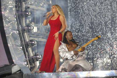 Beyoncé Marks Juneteenth By Giving Special Shout-Out To Black Designers During ‘Renaissance Tour’ Show - etcanada.com - Texas - Sweden - city Amsterdam