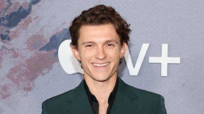 Tom Holland Addresses His Future as 'Spider-Man' at 'The Crowded Room' Premiere (Exclusive) - www.etonline.com - New York