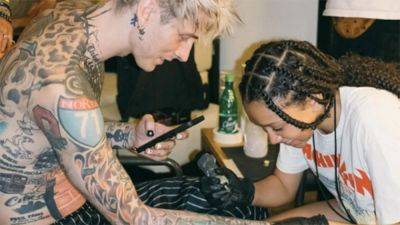 Machine Gun Kelly’s 13-year-old daughter inks tattoo on her father - www.foxnews.com