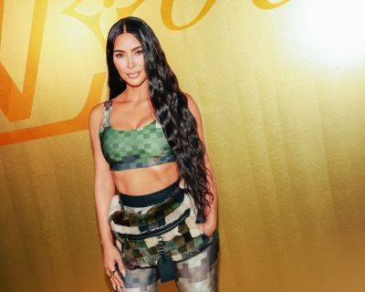 Kim Kardashian Sings And Dances To Kanye West Track As She Attends Pharrell Williams’ Star-Studded Louis Vuitton Show - etcanada.com - Paris