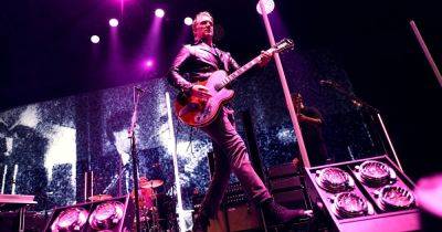 What time are Queens of the Stone Age playing Glastonbury tonight? Set time, expected set list and clashes - www.manchestereveningnews.co.uk - Britain - USA - California - Manchester - Seattle - Dublin - city Amsterdam