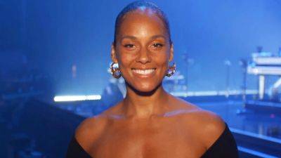 Alicia Keys on Why New Tour Is 'Unlike Anything' She's Ever Done and If Son Egypt Will Join Her (Exclusive) - www.etonline.com - California - Atlanta - Florida - New Orleans - Seattle - Egypt - Boston - parish Orleans - city Salt Lake City - Lake - county Lauderdale - city Fort Lauderdale, state Florida