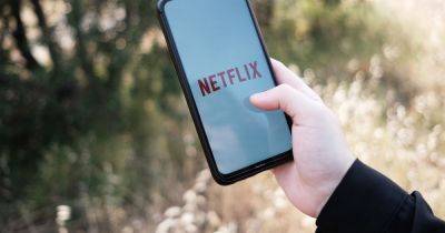 Netflix customers can get free one-month subscription at rival sites as provider brings in extra charges for 'sharing' customers - www.manchestereveningnews.co.uk