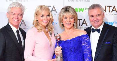 Eamonn Holmes names 'star of show' as he weighs in on Holly Willoughby's This Morning return after 'big mouth' dig - www.manchestereveningnews.co.uk - Manchester