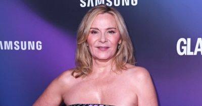 Kim Cattrall Says She’s ‘Battling Aging in Every Way’ She Can — Including With ‘Fillers, Botox’ - www.usmagazine.com