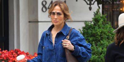 Jennifer Lopez Wore A Dramatic Jean Dress To Shop For Furniture in LA! - www.justjared.com - Los Angeles