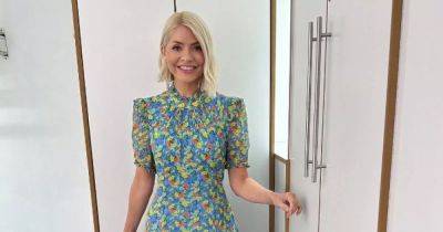 Holly Willoughby supported as she officially makes Instagram return with tradition and namechecks co-host - www.manchestereveningnews.co.uk - Manchester - county Story