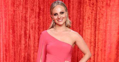 Corrie's Tina O'Brien confirms Sarah baby daddy twist in 'troubling' storyline - www.ok.co.uk - Britain