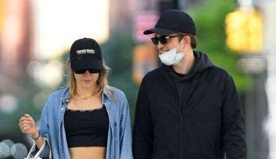 Robert Pattinson & Suki Waterhouse Spotted Leaving the Gym Together in New York City - www.justjared.com - New York