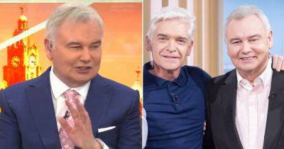 Eamonn Holmes urged by fans to stop 'bullying' Phillip Schofield - www.dailyrecord.co.uk