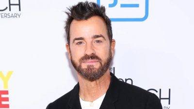 Justin Theroux Hilariously Roasts His Own Character as 'Sex and the City's 'Worst Man' - www.etonline.com
