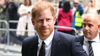 How Prince William and King Charles Feel About Prince Harry Testifying in Court: Royal Expert (Exclusive) - www.etonline.com - Britain - London - county Charles